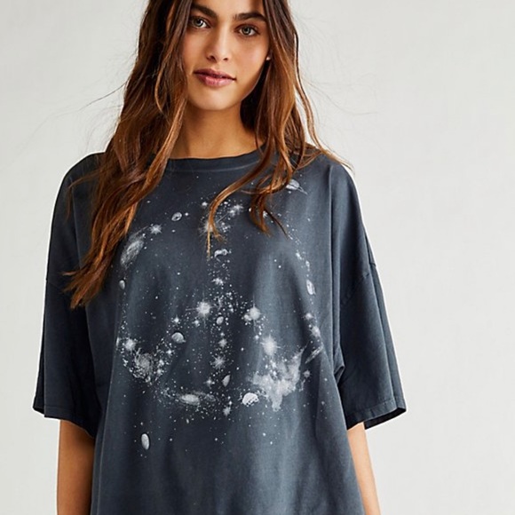 Free People Tops - Daydreamers for Free People Universal Peace One Size Tee